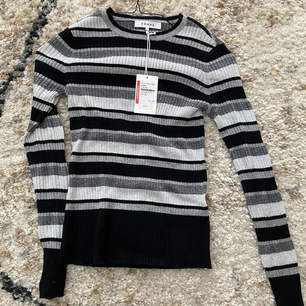 NWT long sleeve crew neck light weight “Frame” top